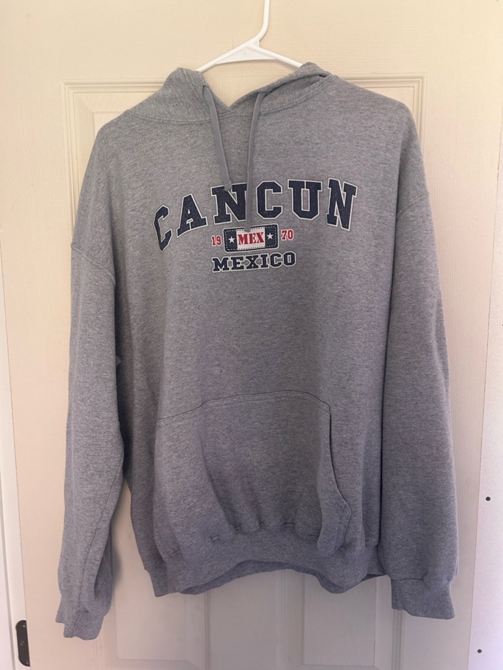 Cancun Mexico Grey Hoodie Sweatshirt